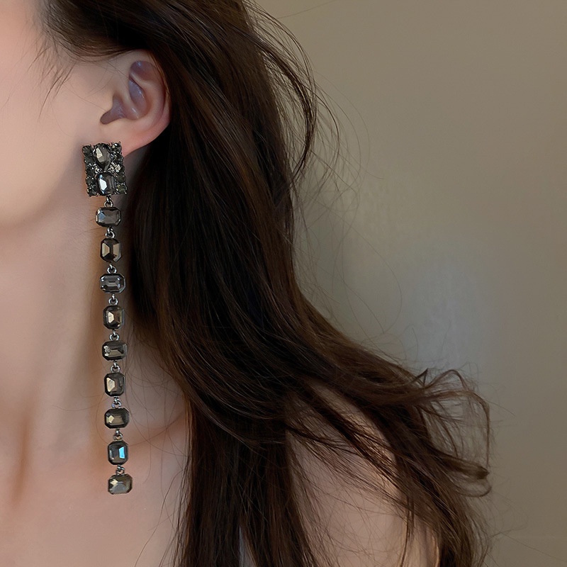 Bông Tai Dáng Dài Hình Vuông Phối Tua Rua Mạ Bạc Phong Cách Âu Mỹ Thời Trang