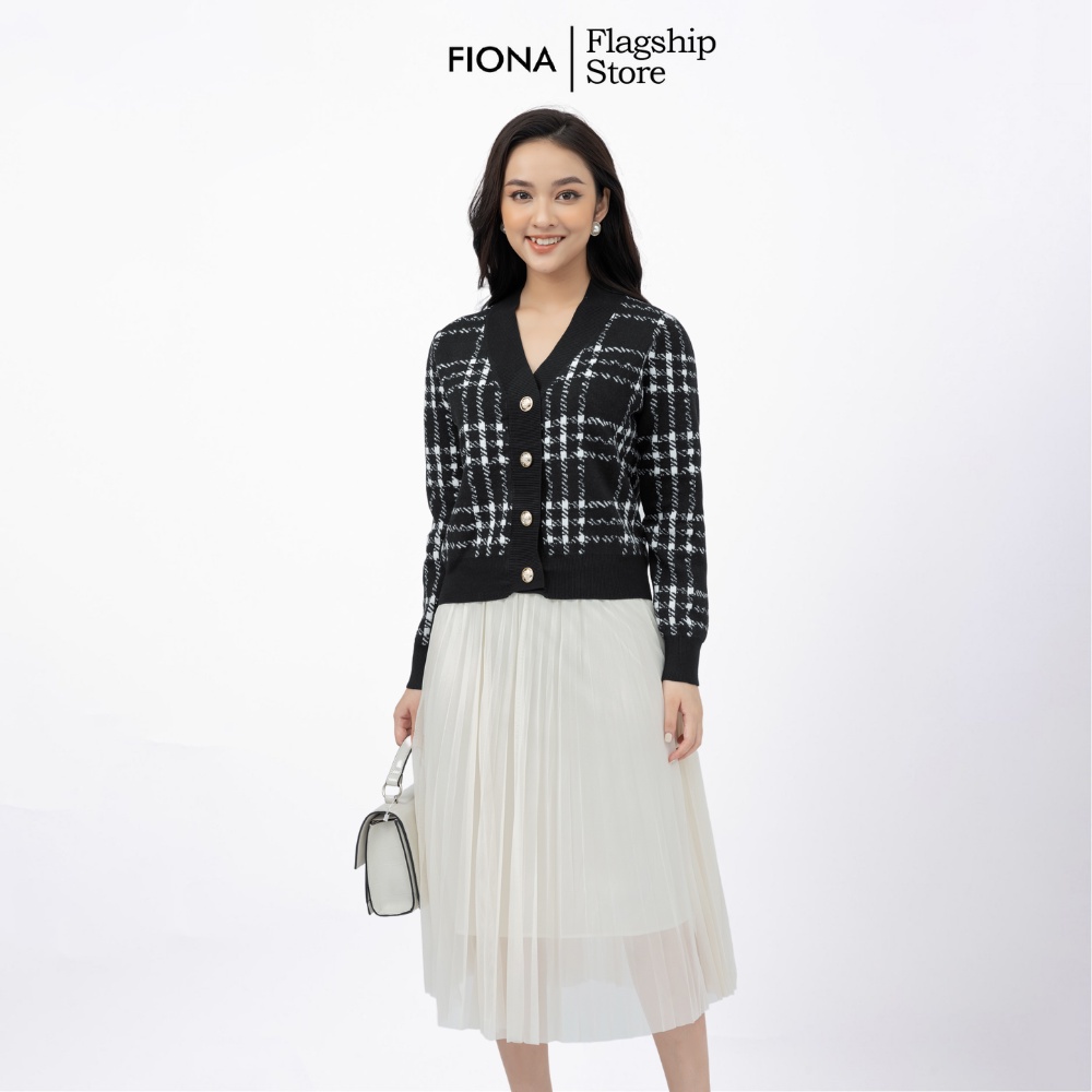 Áo khoác len nữ cổ tim FIONA, áo khoác nữ cardigan ngắn họa tiết kẻ F851423