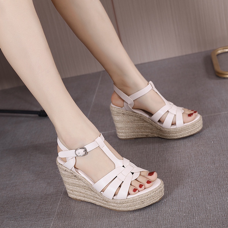 Giày Sandal Đế Xuồng Thời Trang Dành Cho Nữ