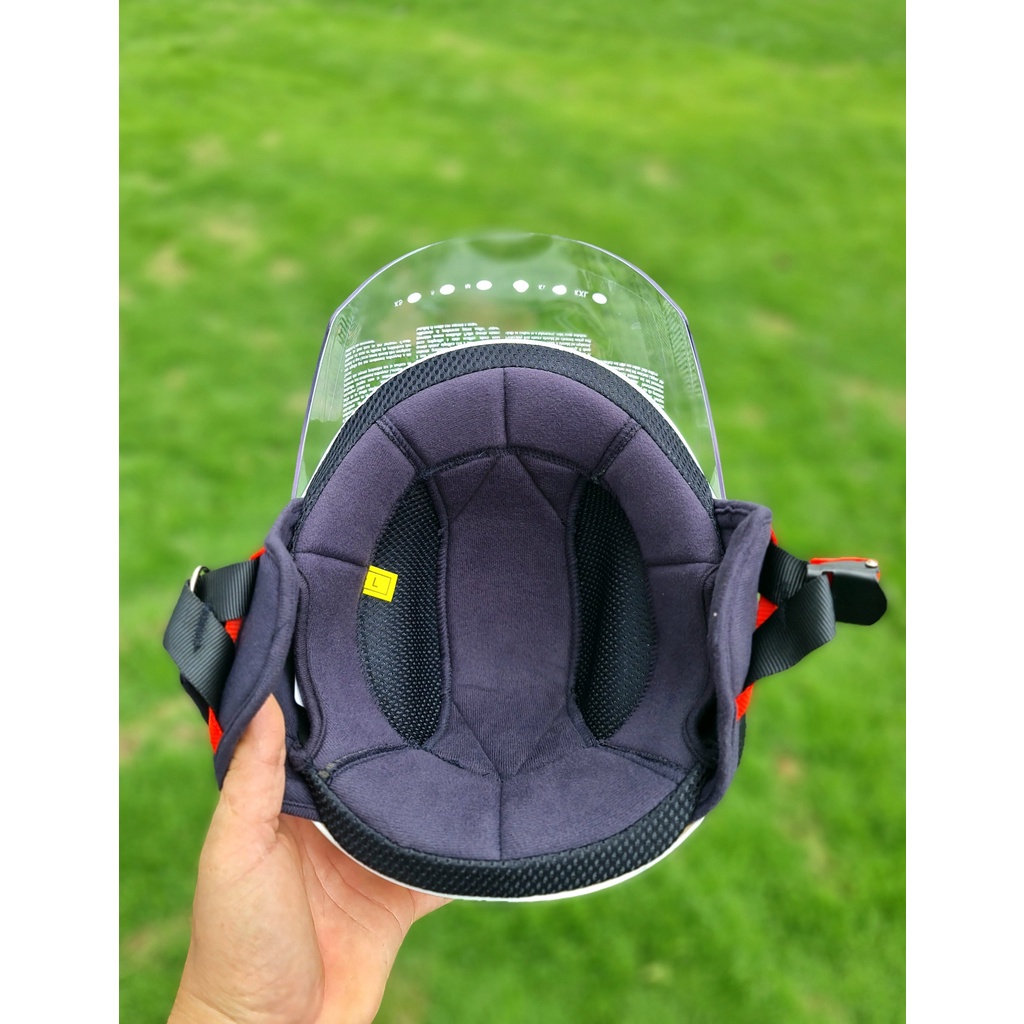 Nón bảo hiểm 3/4 KYT Tiger Jet màu đen bóng