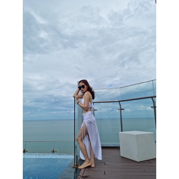 Bikini, Đồ Bơi Đi Biển Hai Mảnh Set 3 Món Quây Trắng Rút Dây Bên Hông Secxy ODERI BM-115