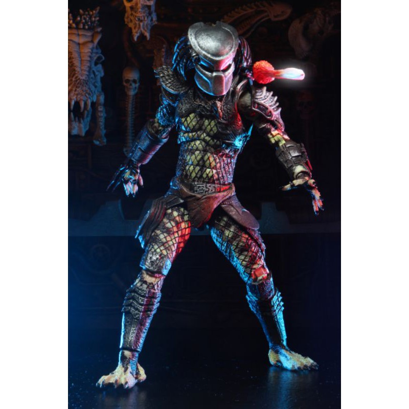 Mô hình NECA Ultimate Scout Predator có sẵn