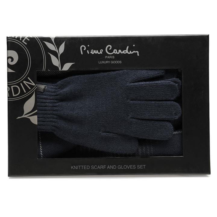 ⭐ 😘 ⭐ ️🛒 . SALE 10.10 Set găng tay và khăn len Pierre Cardin UK, hàng auth 100% . . . ⭐