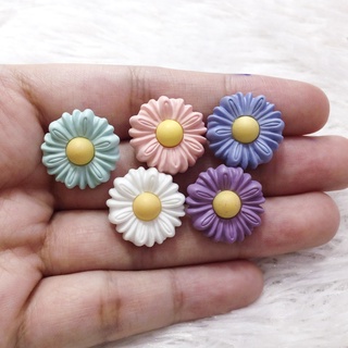 Charm hoa cúc xỏ vòng tay phong cách vintage dễ thương nút kết áo nhiều màu