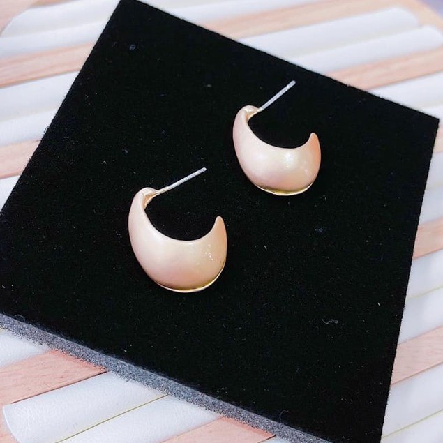 Bông Tai Nữ Cá Tính Đính Đá Cao Cấp Mang Phong Cách Hàn Quốc  - MS270572