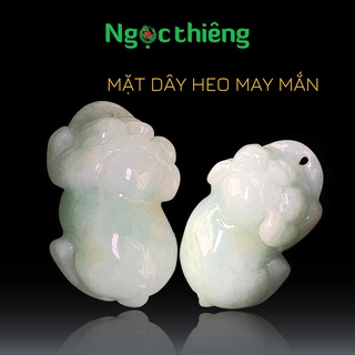 Lợn đeo cổ Ngọc phỉ thuý Ngọc thiêng