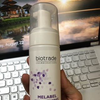 Sữa Rửa Mặt Làm Trắng Da BioTrade Melabel