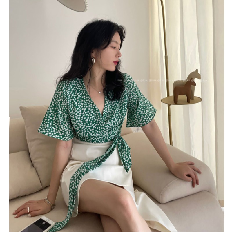 Áo Sơ Mi Ngắn Tay Cổ V Họa Tiết Hoa Phong Cách retro Nhật Bản Thời Trang Cho Nữ