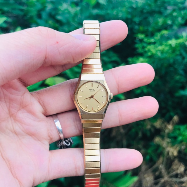Đồng hồ nữ seiko