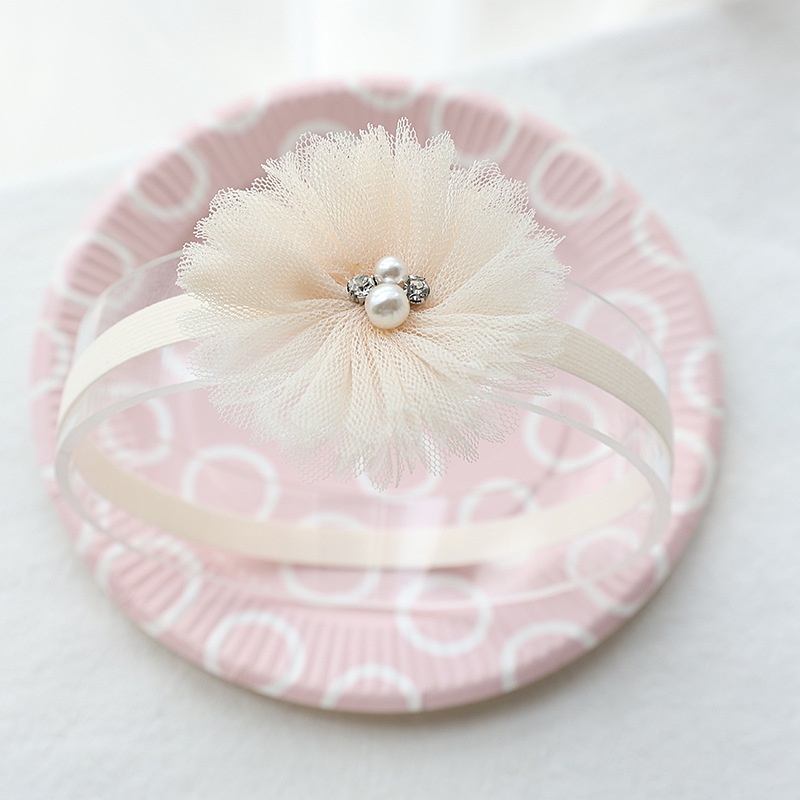 Băng đô hoa, nơ màu kem cho bé gái đáng yêu