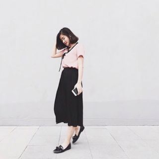 Chân váy dập ly dáng dài