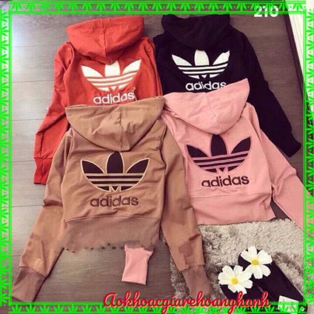 Áo khoác nữ da cá lửng croptop thêu sau lưng