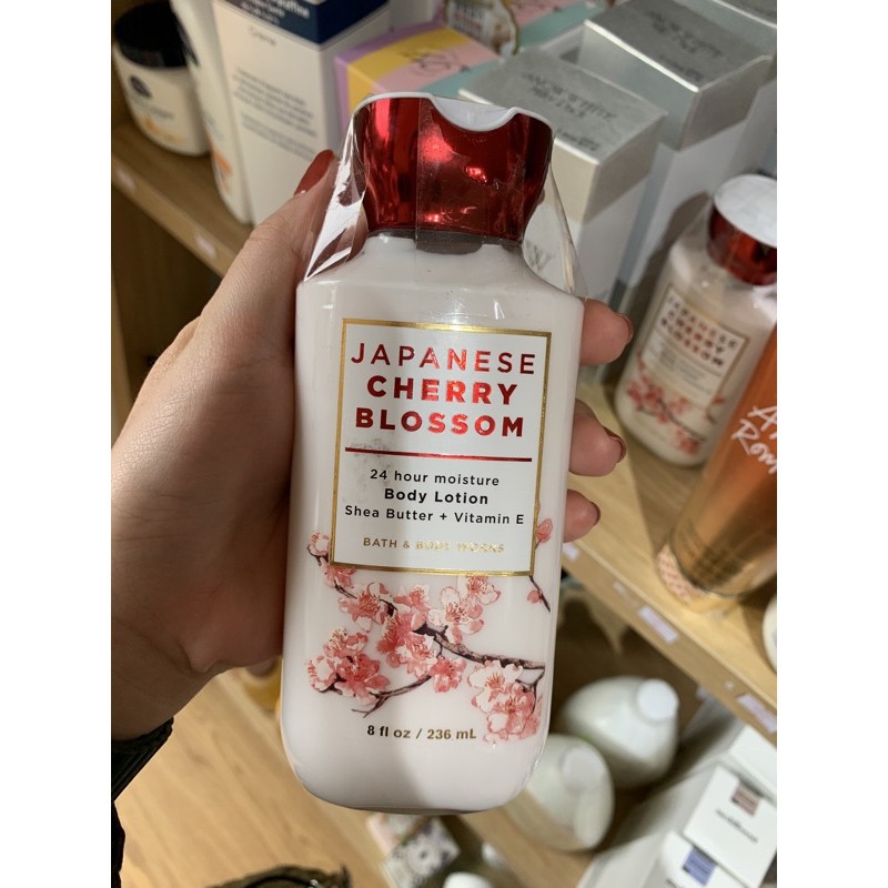 Sữa Dưỡng Thể Bath Body Works Japanese Cherry Blossom Body Lotion 236ml #pink