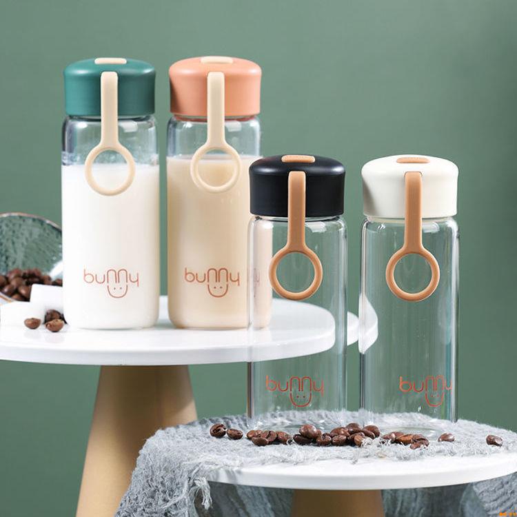 Bình Nước Thủy Tinh Mini Kèm Dây Đeo Họa Tiết Dễ Thương Cho Nữ