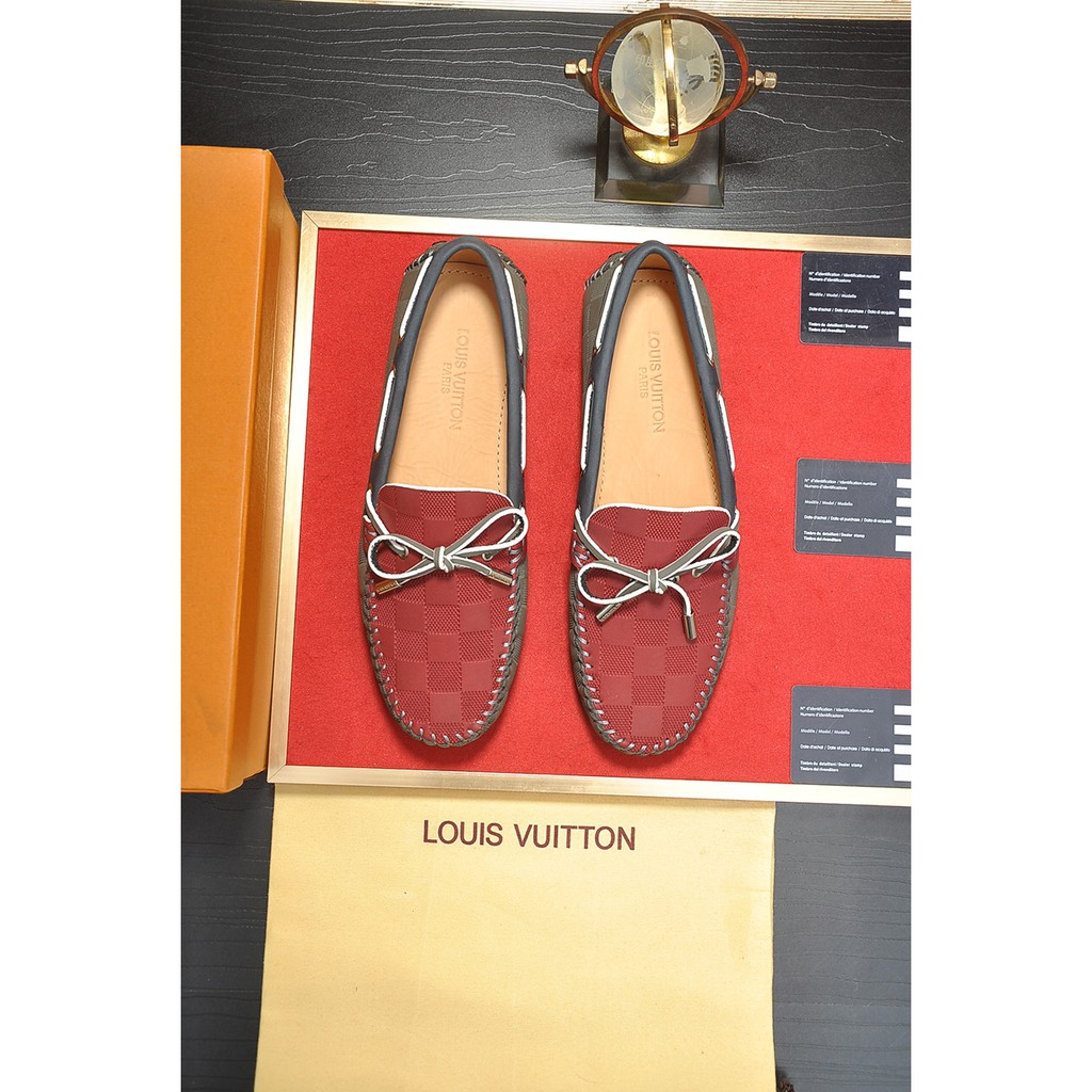 Giày lười nam da thật Louis Vuitton LV thiết kế mới lạ và bắt mắt, mặt da độc đáo