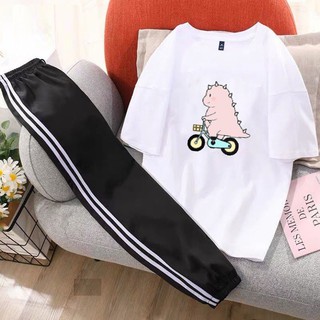 Sét Bộ Quần Áo Nữ Siêu Xinh Cute Áo Thun Phông Cotton Organic Ngắn Tay In Khủng Log Hồng Đạp Xe Kèm Quần Thun Sọc Bo Gấ