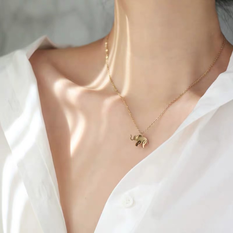 Dây chuyền titan dáng ngắn mặt hình voi dumbo ba chiều phong cách nhật bản dễ thương
