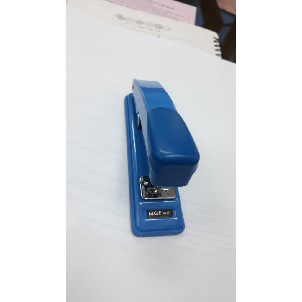Bấm kim số 3 Eagle 207