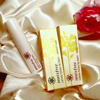 Son dưỡng môi chiết xuất mật ong hoa cải Innisfree Canola honey lip balm