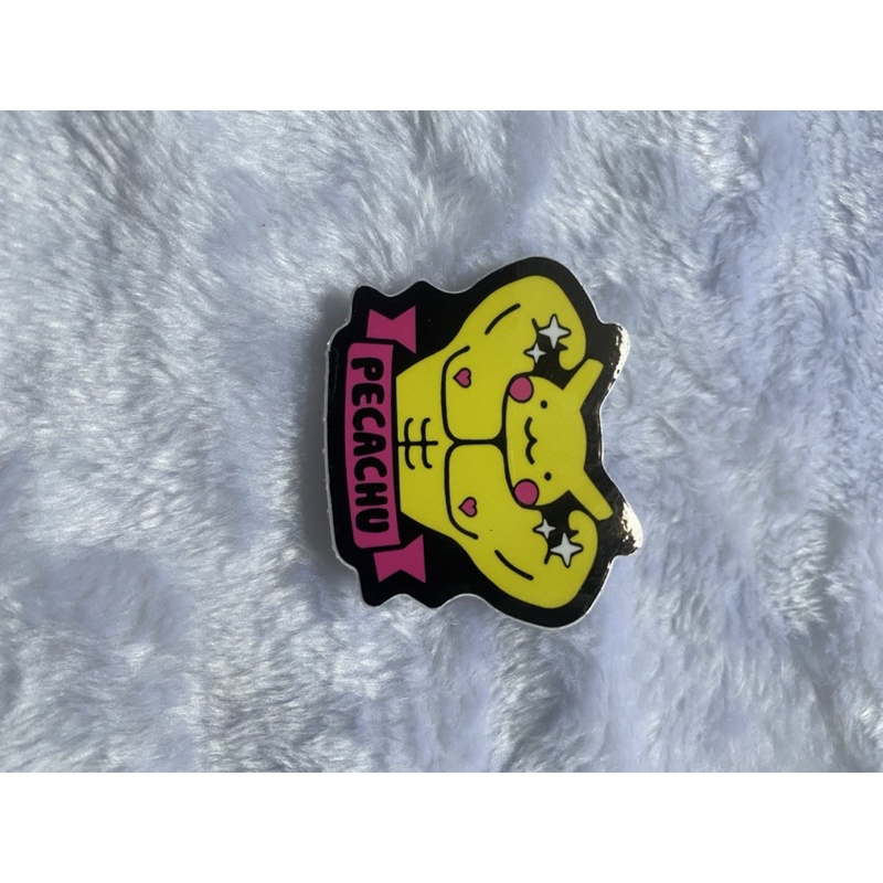 2 stiker pekachu kích thước 52x63 mm dập khuôn