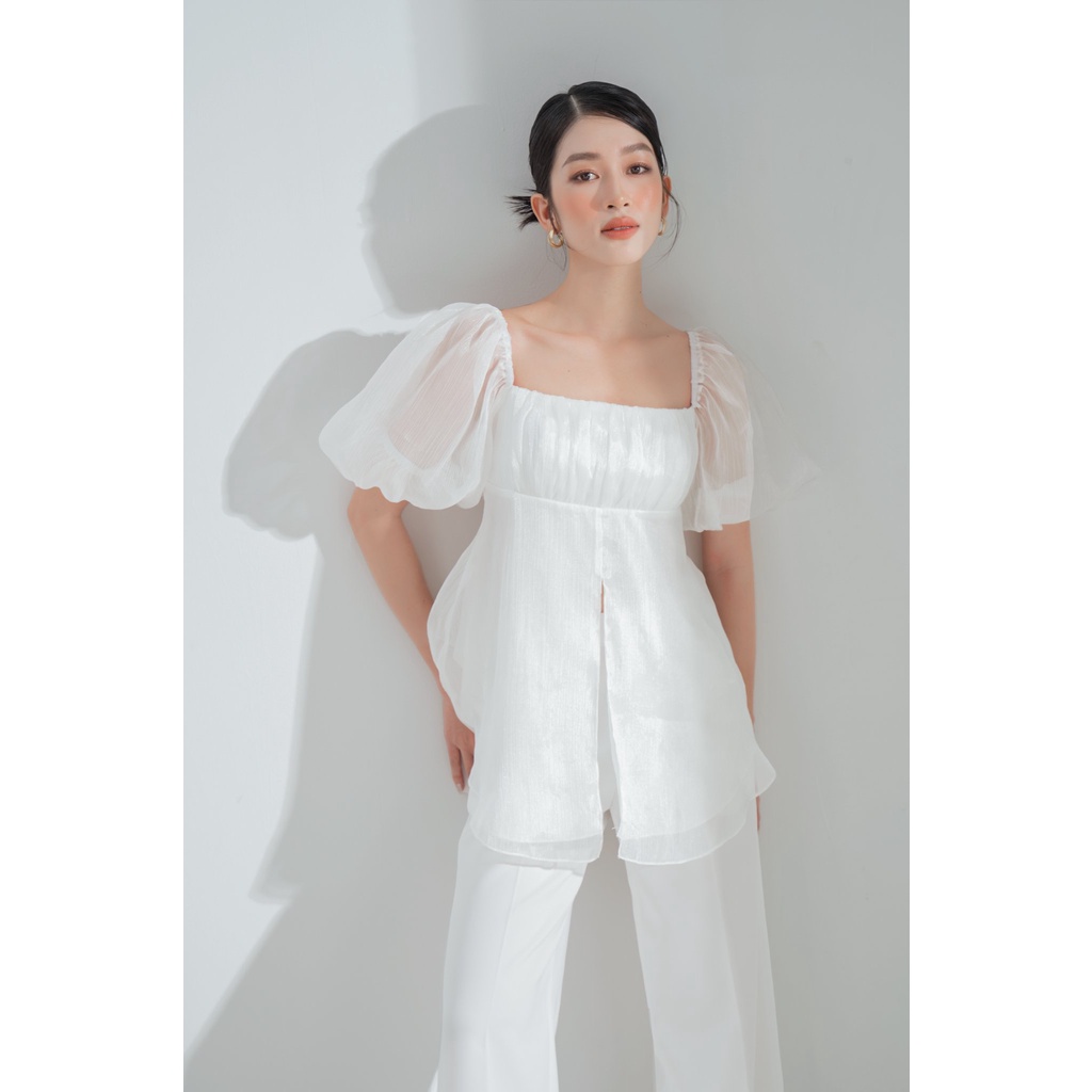 Those Studio áo cúp ngực tay phồng, áo voan trễ vai màu trắng nhẹ nhàng , nữ tính Vera Top