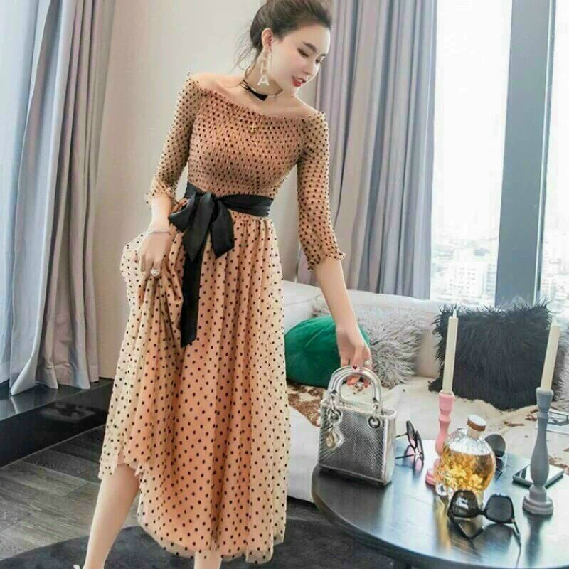 Đầm Ren Phối Hoa Bẹt Vai Siêu Xinh - Váy Đầm Maxi Đi Biển Cổ Trễ Dáng Dài Ren Lụa Cao Cấp Cho Nàng Sống Ảo | BigBuy360 - bigbuy360.vn