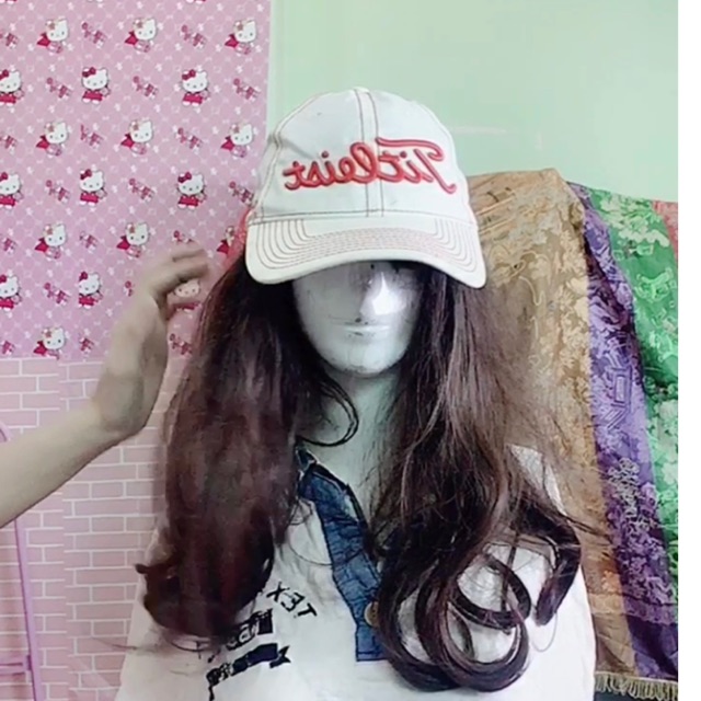 Nón trắng thêu viền