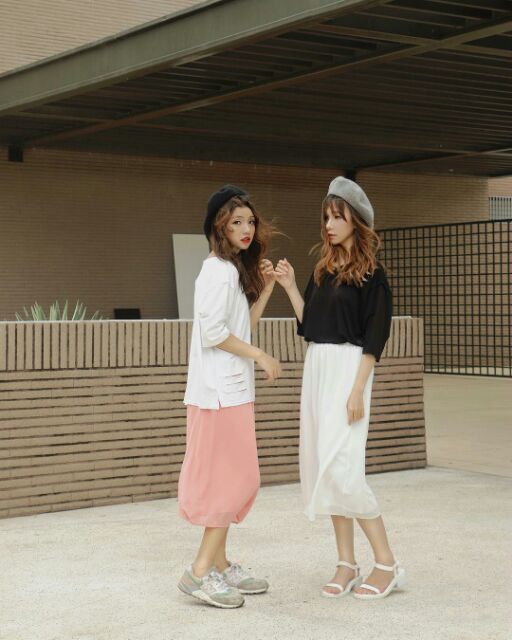 THANH LÝ Midi V Skirt | BigBuy360 - bigbuy360.vn