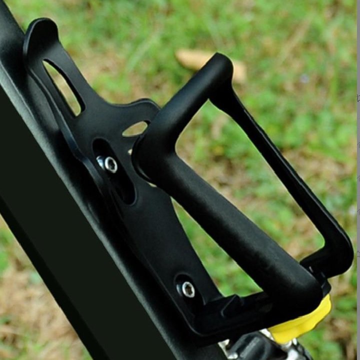 GIÁ TREO BÌNH NƯỚC GẮN XE ĐẠP CÓ THỂ ĐIỀU CHỈNH KÍCH THƯỚC CHAI NƯỚC chọn phân loại màu - DIY972