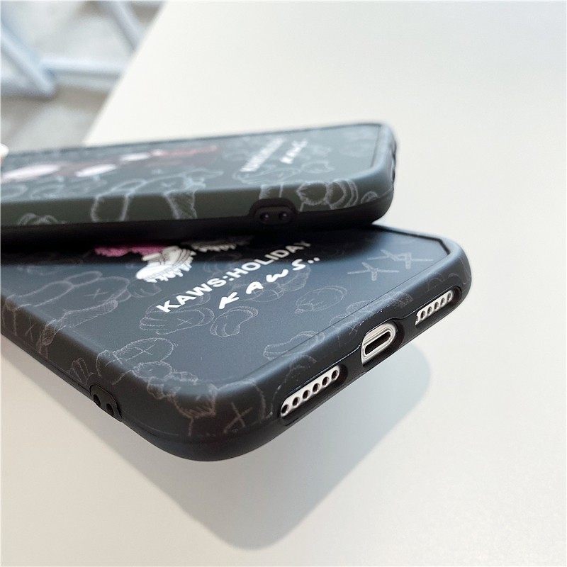 Ốp lưng iphone Kaws Stand IMD dày dặn viền nổi 5/5s/6/6plus/6s/6splus/7/7plus/8/8plus/x/xr/xs/11/12/pro/max/plus/promax | BigBuy360 - bigbuy360.vn
