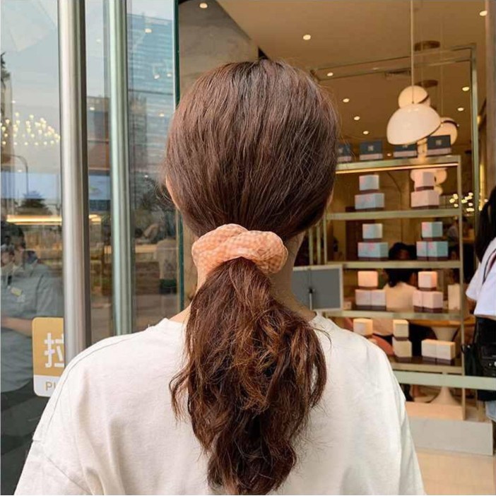 Dây buộc tóc Scrunchies kẻ ô lưới siêu xưn HOT TREND