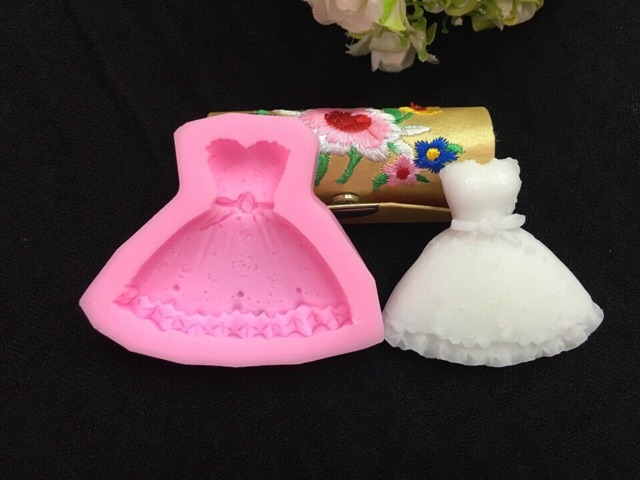 Khuôn rau câu silicon 4D Váy búp bê Mã HL1B2K