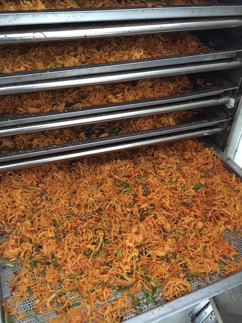 KHÔ GÀ LÁ CHANH - 1KG