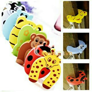 Xốp chặn cửa chống sập