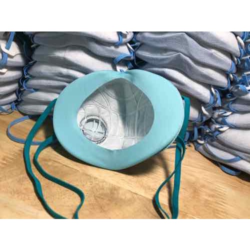 Khẩu trang DOBU C750V hàn quốc lọc bụi chống độc có van | BigBuy360 - bigbuy360.vn