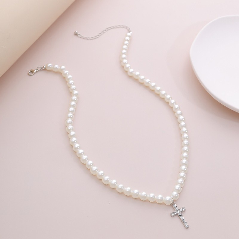 vòng cổ Choker Mặt Hình Thánh Giá Đính Đá Ngọc Trai Thời Trang Cho Nữ