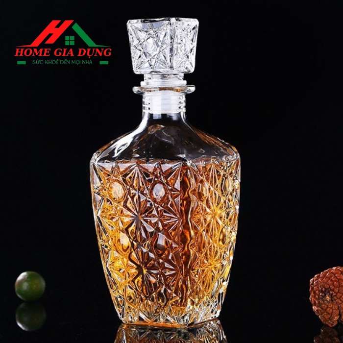 Bình Đựng Rượu Thủy Tinh Cao Cấp 750ml. Mẫu Vuông Vát Đáy Hoa Văn Sang Trọng