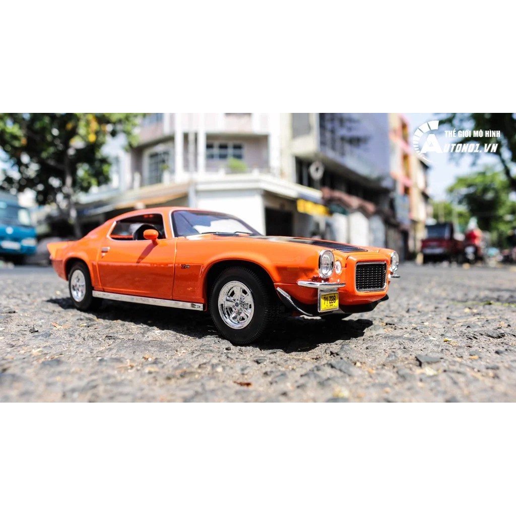 MÔ HÌNH XE CHEVROLET CAMARO 1971 ORANGE 1:18 MAISTO 6579