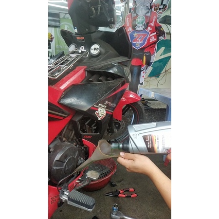 Tặng thêm lon phụ gia Sprayking_Nhớt Berlinol Street Bike 10w40_1L dành cho xe máy