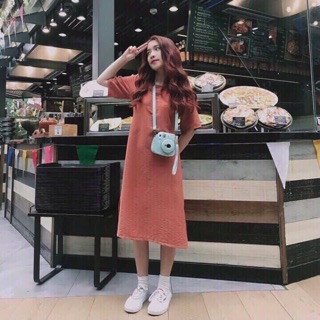 Đầm suông xẻ tà