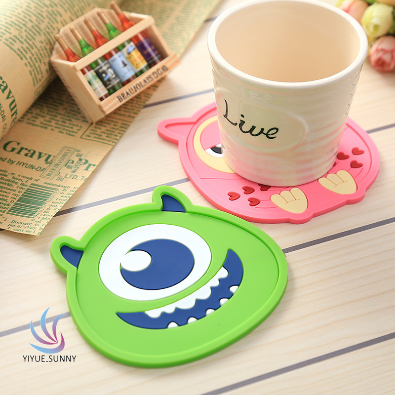 Thảm Lót Bàn Ăn Cách Nhiệt Chống Thấm Nước Họa Tiết Hoạt Hình Dễ Thương