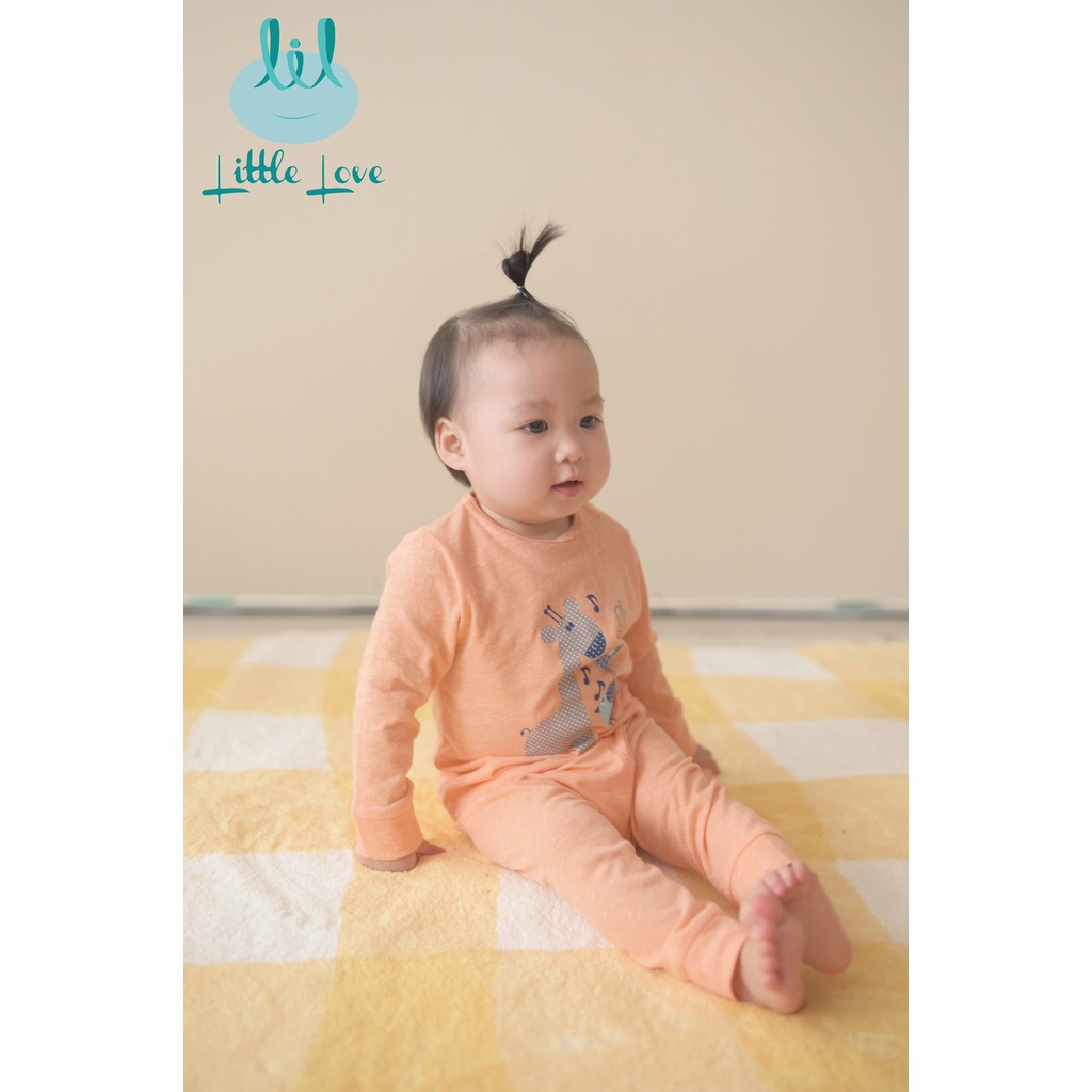 Bộ quần áo dài tay cài vai thu đông mỏng cho trẻ từ 3m đến 4y little love (LDT104)