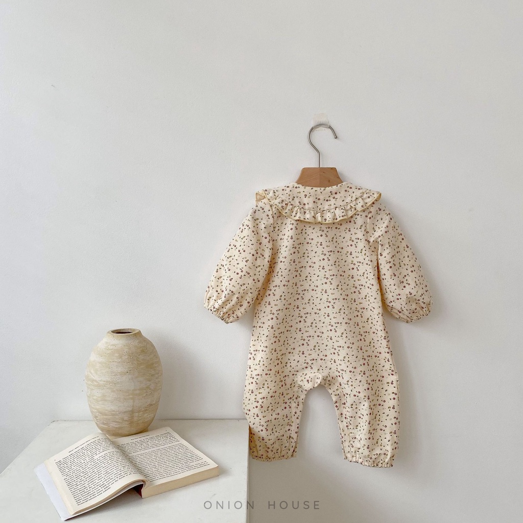 Bộ liền thân dài tay kem thô cà bông hoa nhí cổ sen bèo bé gái