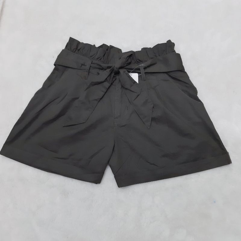 Quần short lưng cao