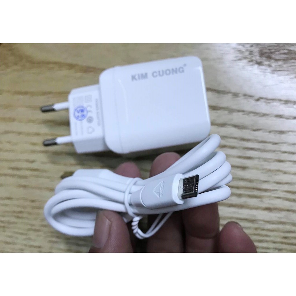 Bộ sạc nhanh Kim Cương KMG 602X có 02 cổng sạc 3.0A kèm cáp Micro USB