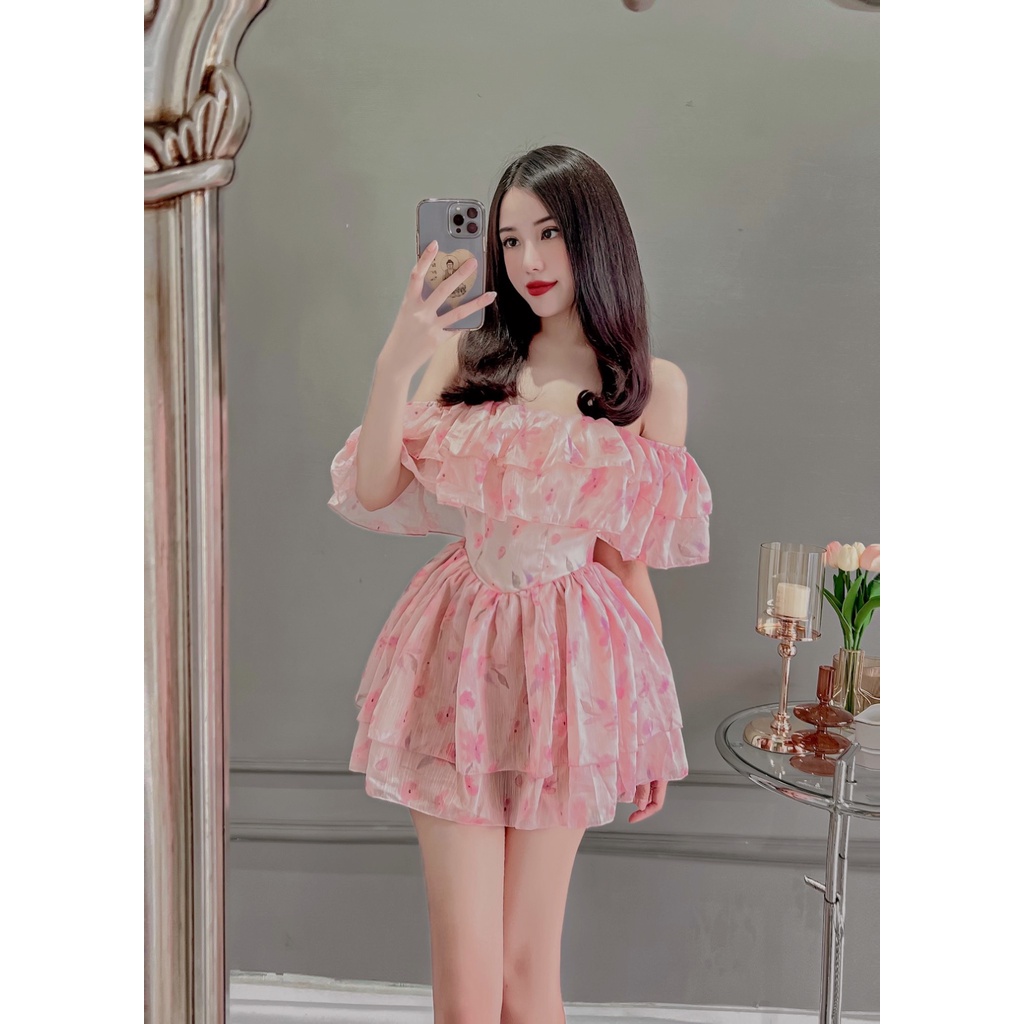 Váy trễ vai hồng Amee