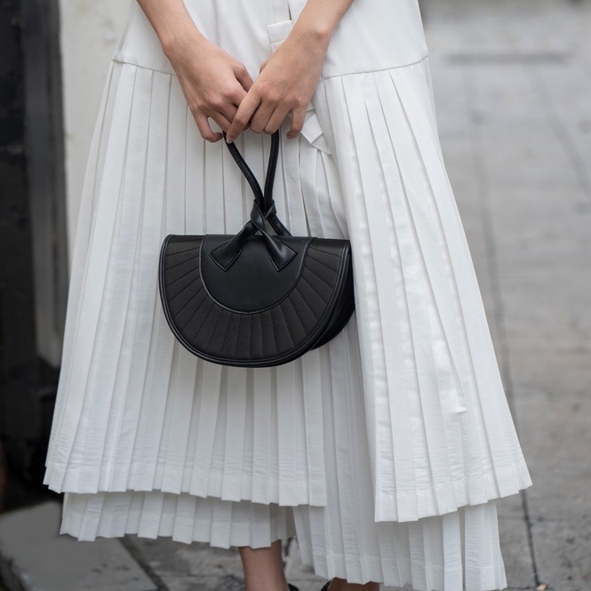 Váy dài xếp ly cổ sơ mi AIONAH Hanoia