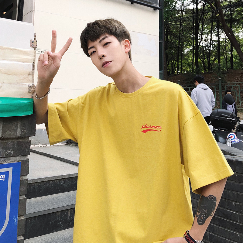 【3 Colors】S-3XL Oversized Tshirt Couple Shirts Korean Tops Men's Large-size Short-sleeved T-shirts Men's Ins Students Loose Clothes Summer Trend Half-sleeved T-shirts Men's Wear