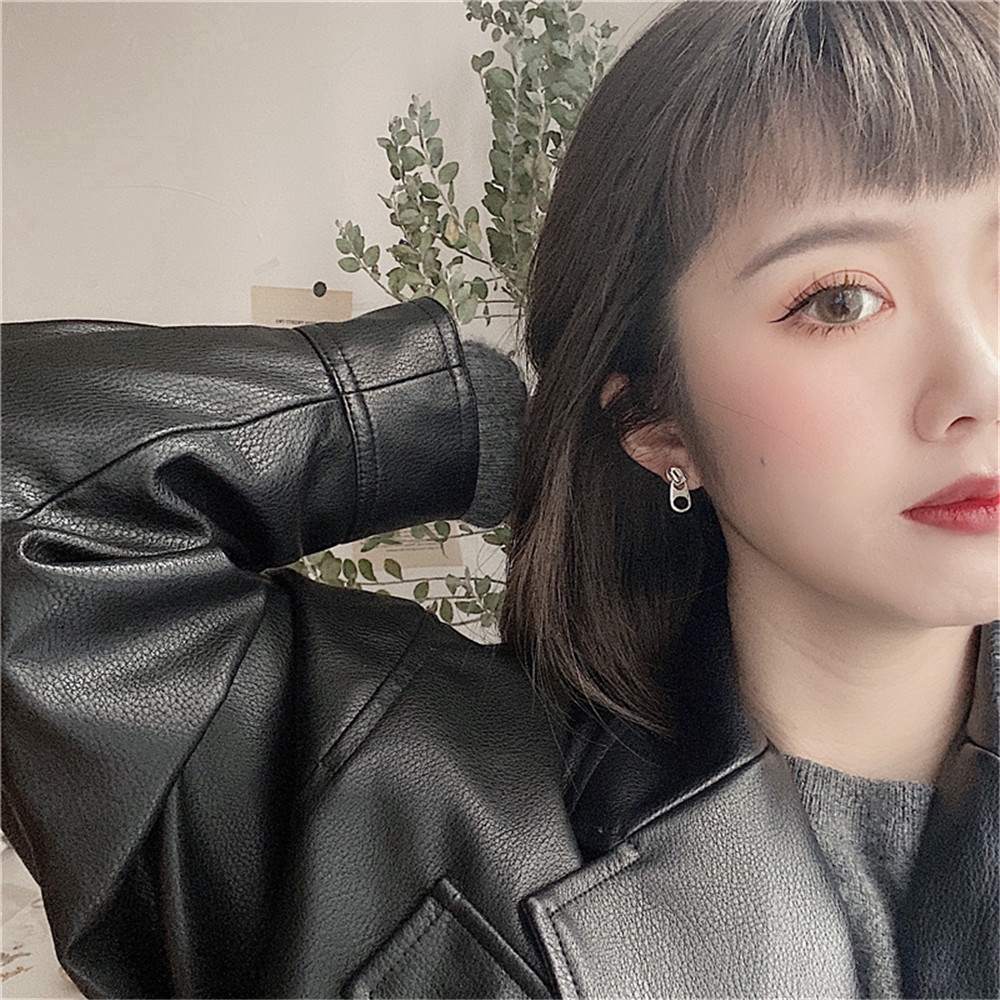 Khuyên Tai Hình Kéo Đầu Kéo Cá Tính