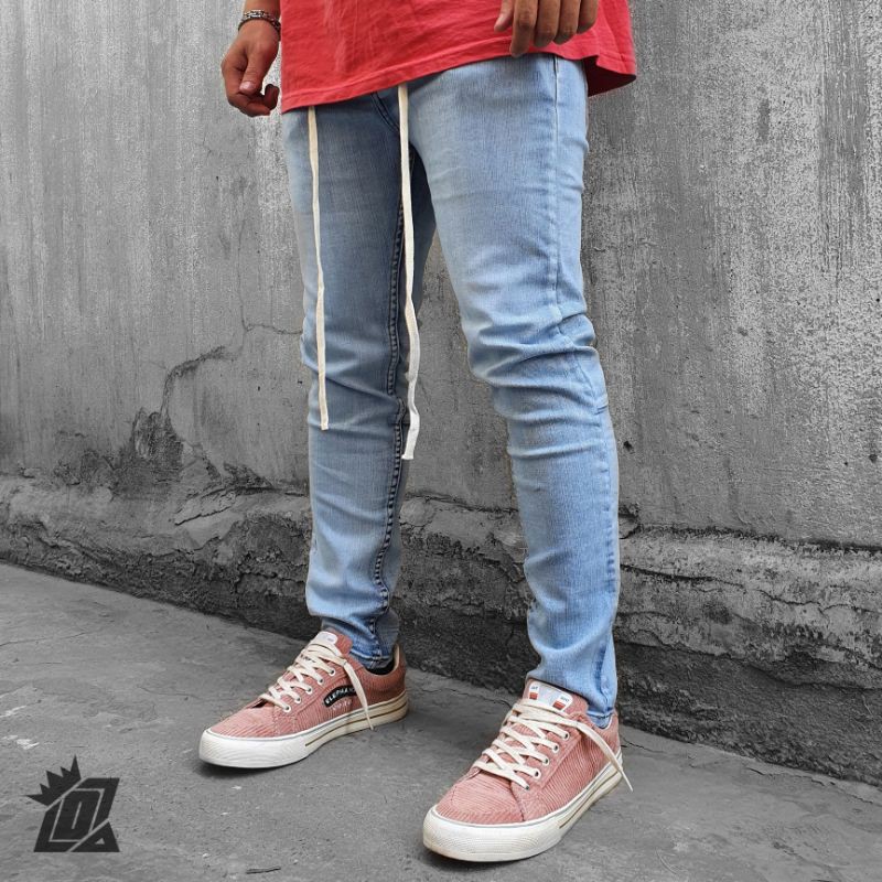 Quần jean nam Streetwear DATINO form Skinny màu xanh trơn chất Denim co giãn, bền màu